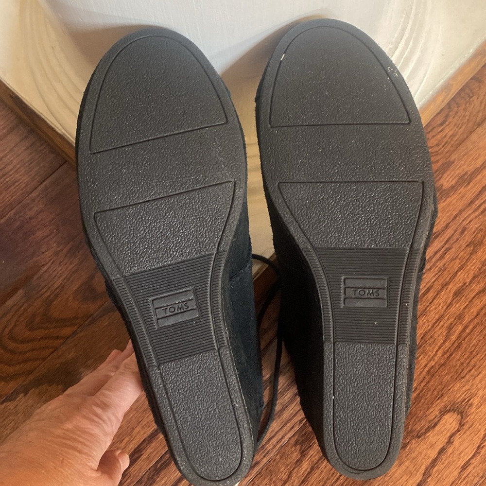 Toms Kaia Wedge Black Suede Booties - Picture 11 of 13